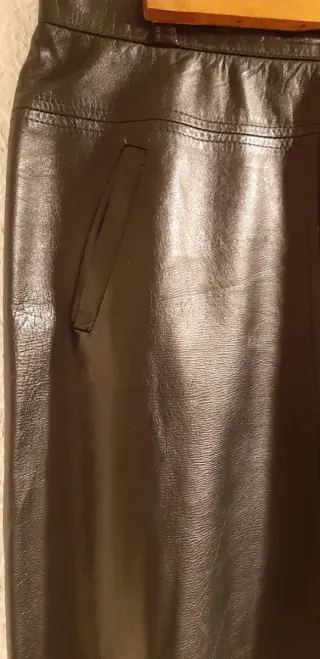 Falda de piel auténtica negra⁰