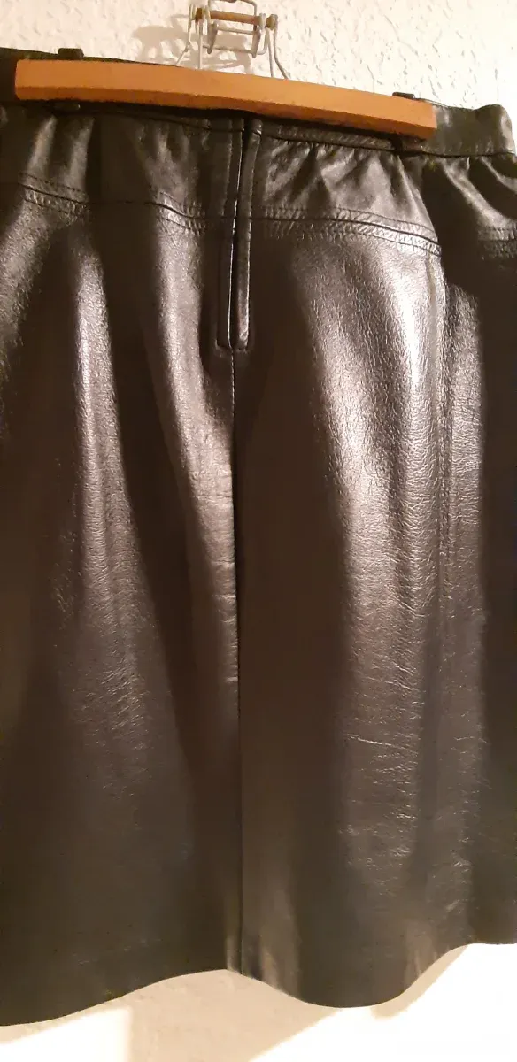 Falda de piel auténtica negra⁰