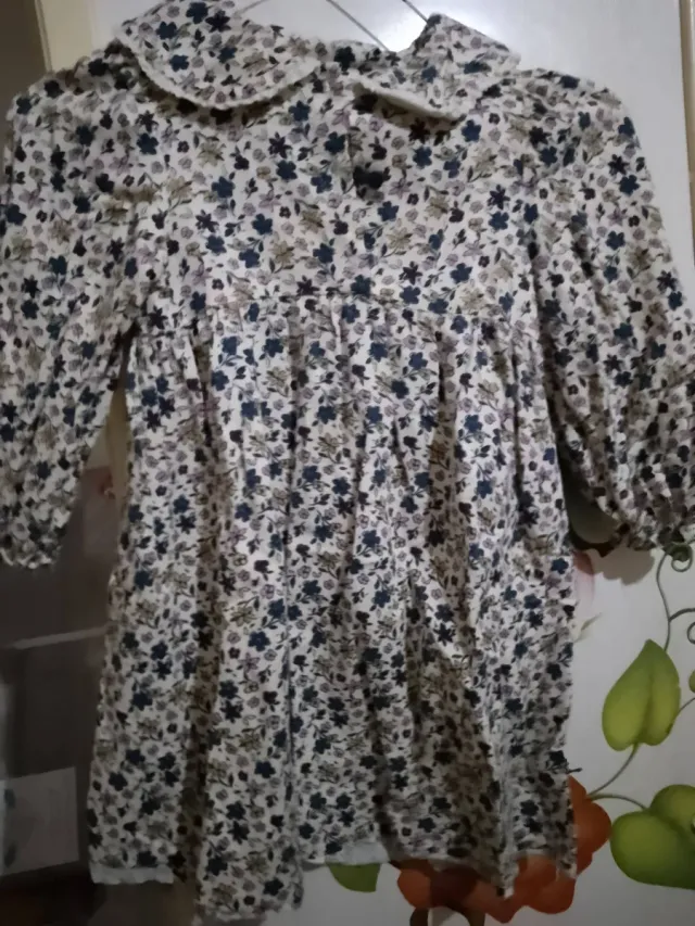 Vestido niña 6 años floral los vendo por 4 cada un