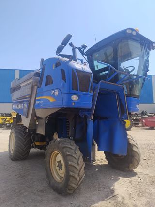 Cosechadora Aceitunas New Holland 9090X