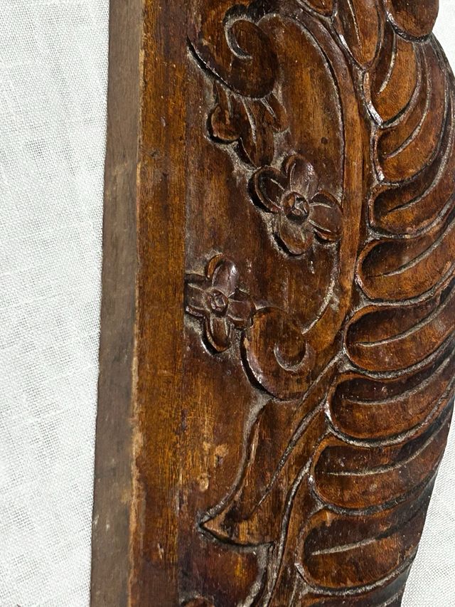 Coperchio/Finitura in Legno Intagliato Antico