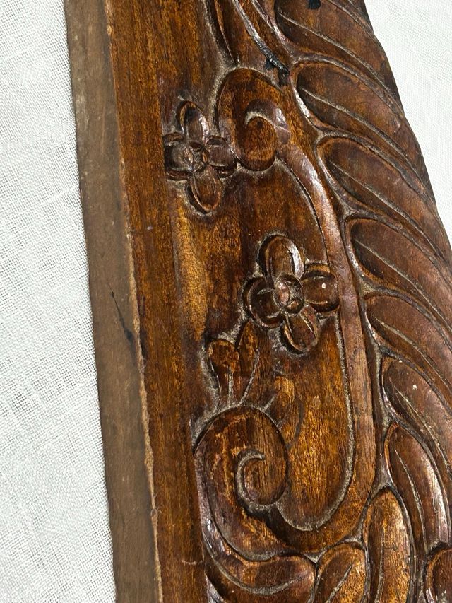 Coperchio/Finitura in Legno Intagliato Antico