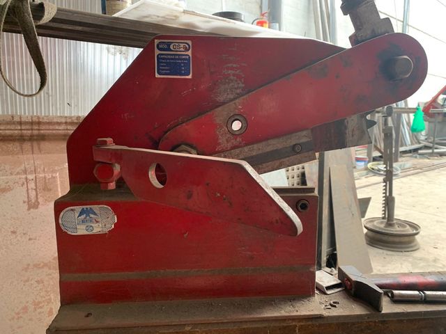 zizalla corta chapas pletinas  ángulos T redondos