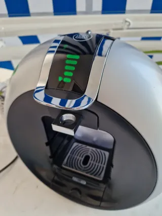 Cafetera Dolce Gusto Plata/Negra