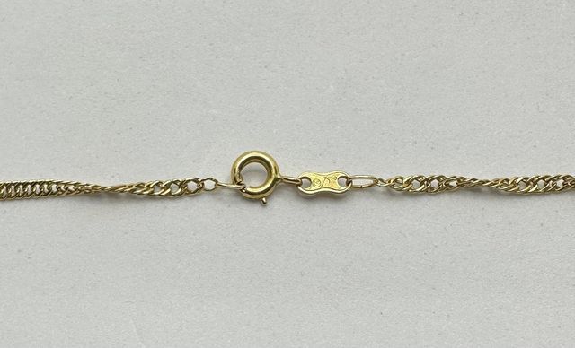 Cadena Singapour de oro de 18k, 6.22 g, 55 cm.