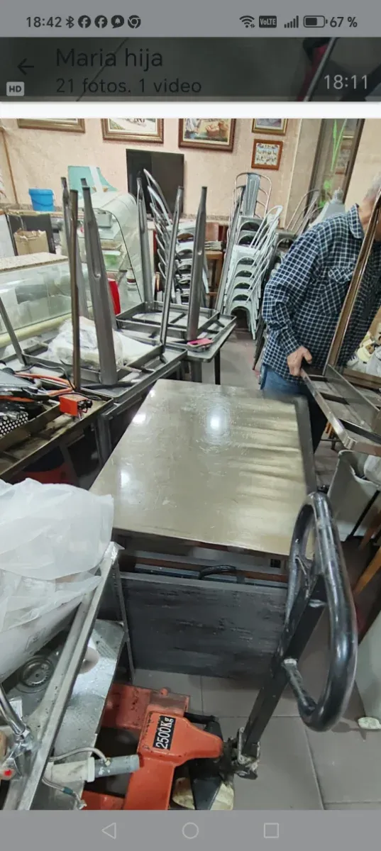 Sillas, mesas y taburetes metálicos