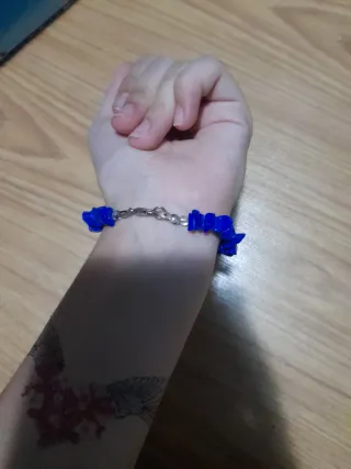 REGALO ,Pulsera de piedras azules.