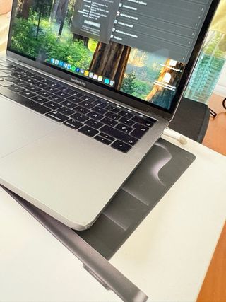 MacBook Pro 13” 2019 – i7 / 16GB RAM – Oportunidad