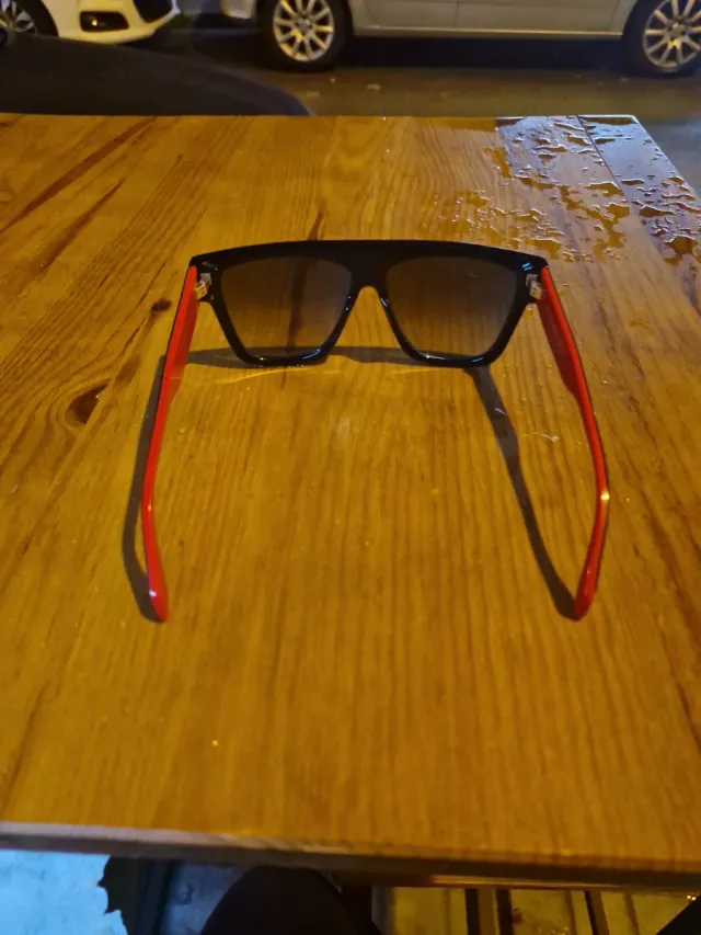 Gafas de sol Alexander McQueen negras