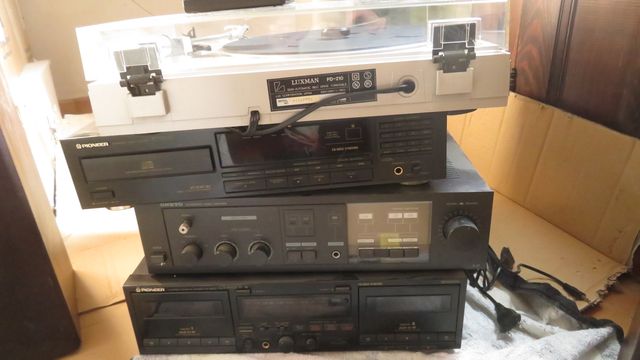 Set audio vintage Luxman con giradischi + altoparlanti