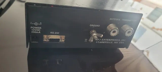 MFJ-826B Medidor SWR/Wattmetro Digital