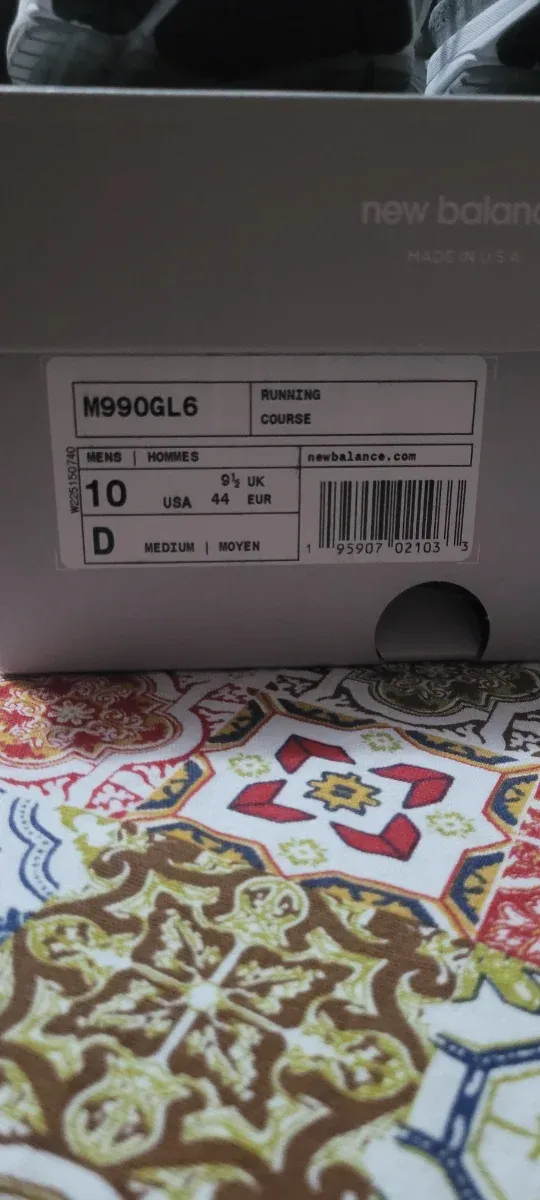 New Balance 990 V6 Gris/Blanco Talla 44