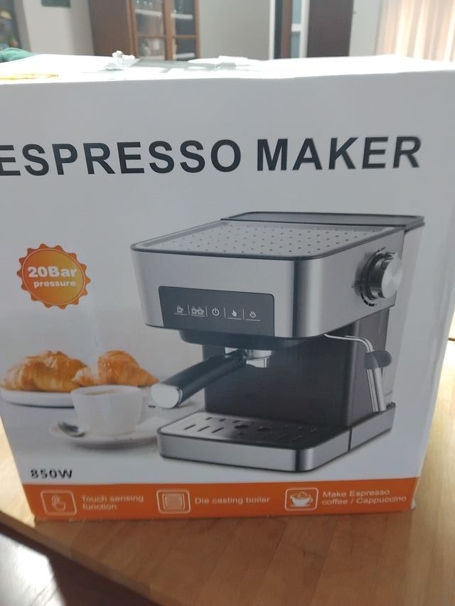 Cafetera Espresso Automática 20 Bar