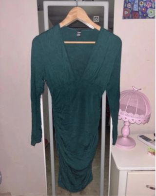 Vestido verde fruncido