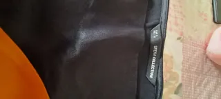 Blusa manga larga ocre y negro