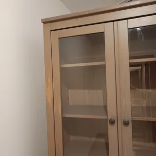 Vitrina Hemnes Ikea Madera Buen estado Mueble