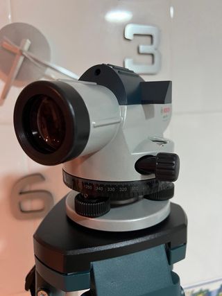 Nivel Óptico Bosch GOL 32 D Profesional