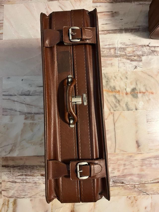 Maleta Vintage Cuero Marrón Tauro