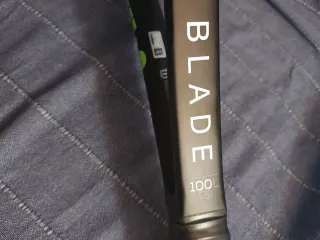 Raqueta Tenis Adulto Wilson Blade 100L V7.0