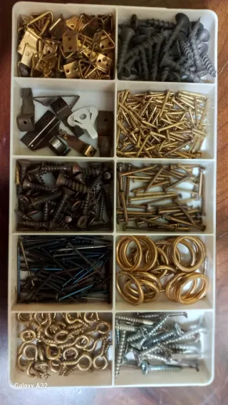 Colla per legno Titebond e ferramenta