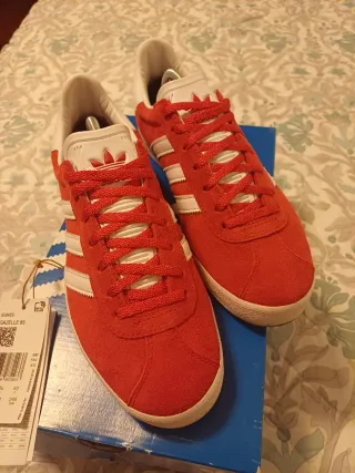 Adidas Gazelle 85 Rojo