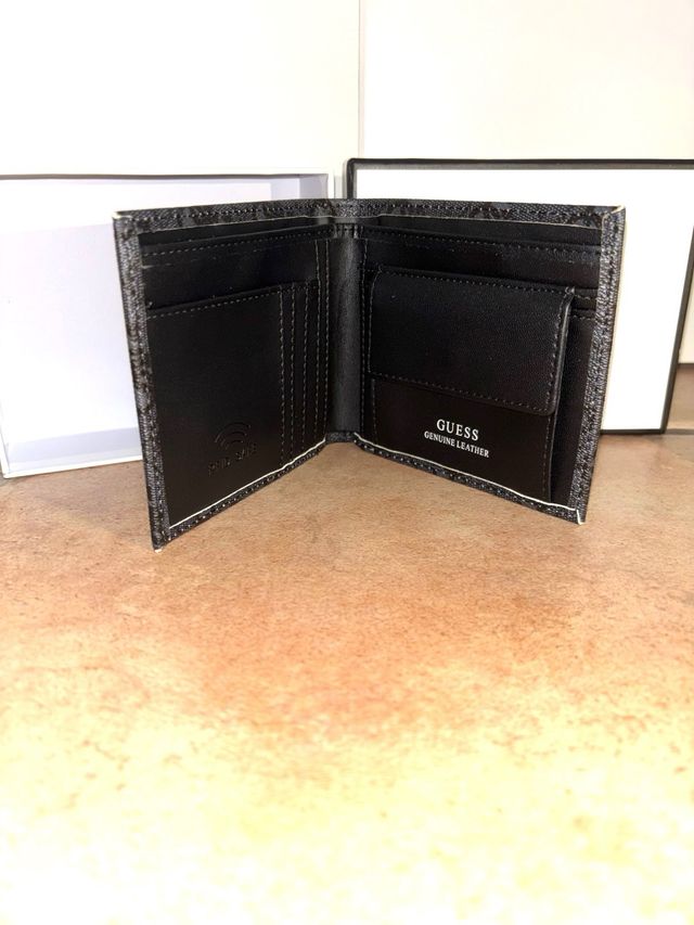 Cartera Guess MITO BILLFOLD CON MONEDERO Negra