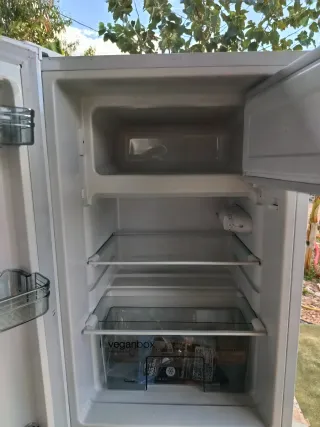 Nevera 12v compresor ( para reparar)