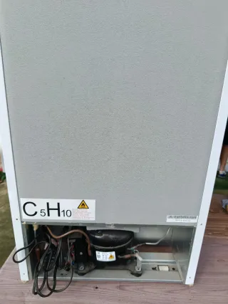 Nevera 12v compresor ( para reparar)