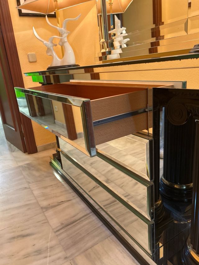 Mueble recibidor y espejo