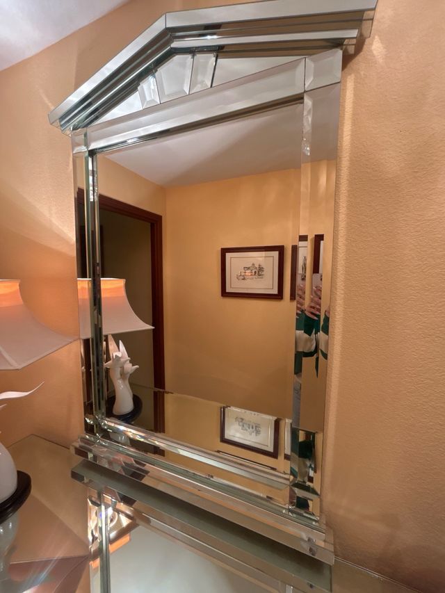 Mueble recibidor y espejo