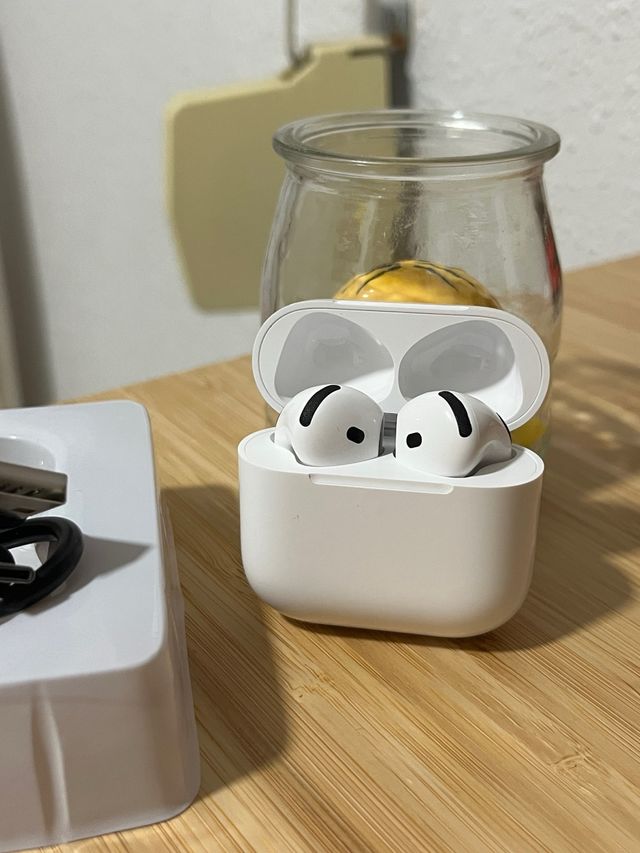 Auriculares inalámbricos tipo AirPods  – Nuevos