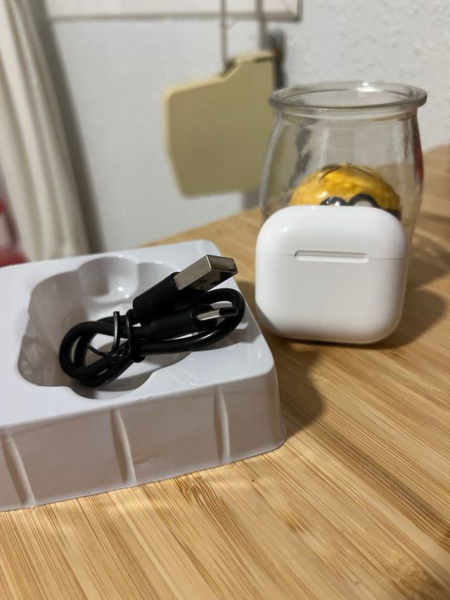 Auriculares inalámbricos tipo AirPods  – Nuevos