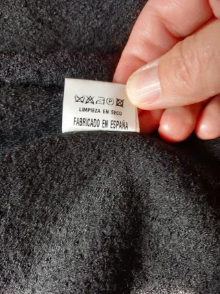 Capa de lana negra talla única