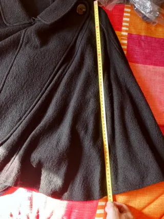 Capa de lana negra talla única