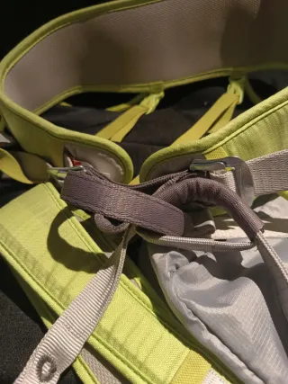 Arnés Petzl Corax Verde