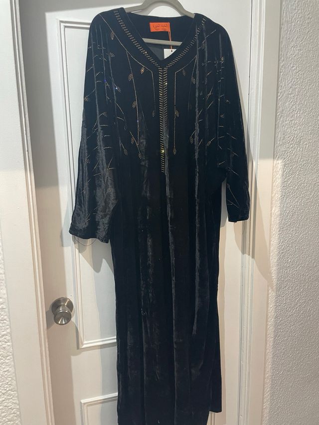 Kandora Terciopelo Negro y Dorado