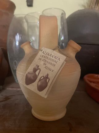 Botijo pequeño de cerámica artesanal
