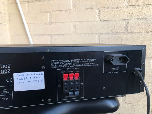 Procesador Yamaha DSP-E390 Dolby Pro-Logic