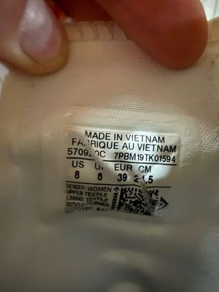 Converse blancas T.39 con cordones multicolor