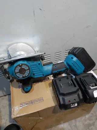 Sierra Circular 125mm + 2 Baterías tipo Makita