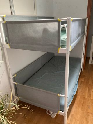 Litera IKEA con colchones