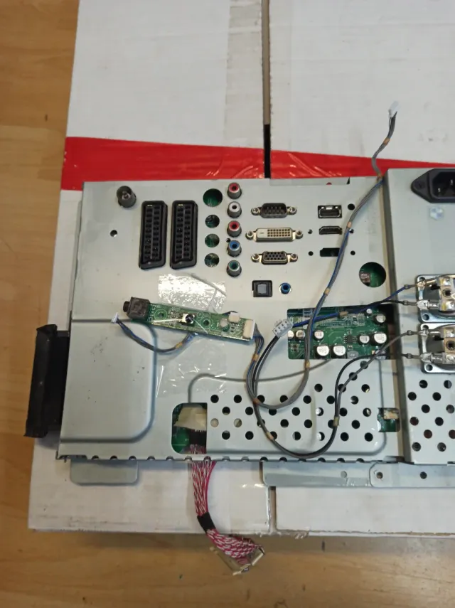 Scheda principale per TV LG modello M227WD