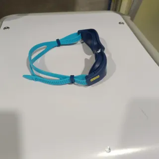 Gafas de natación azules