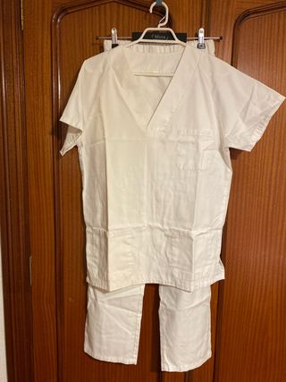 Pijama de trabajo blanco