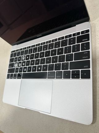 Apple MacBook Air 12” 2015 i5/8Gb Leer