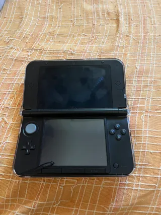 Nintendo 3DS XL Roja