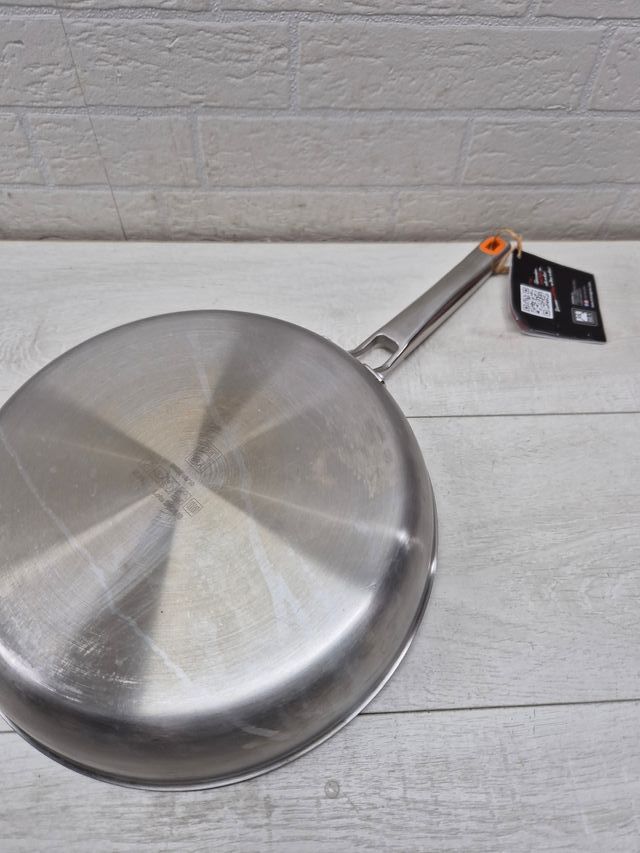 Sarten acero inoxidable 28 cm BRA