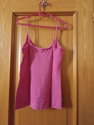 Camiseta rosa tirantes