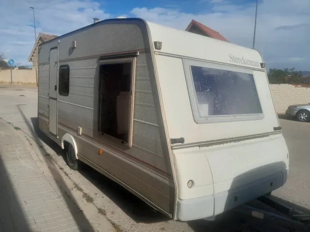 Caravana Sterckeman 750kg con documentación