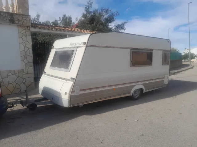 Caravana Sterckeman 750kg con documentación